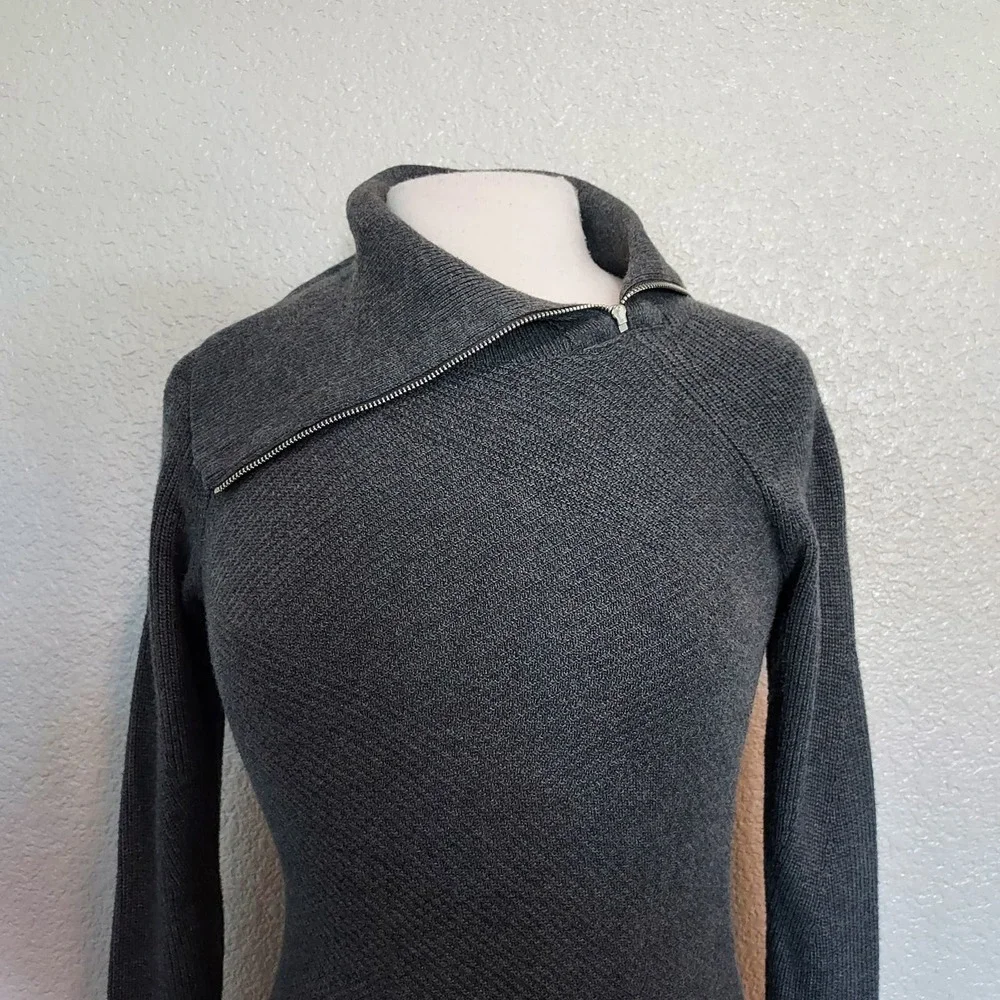 WHBM Slate Gray Ribbed Sweater Size XXSP